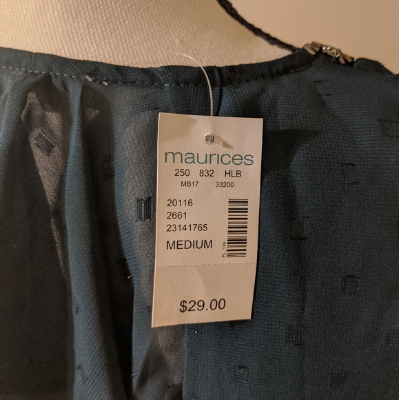 Maurices size Medium dark green Top - Picture 4 of 9